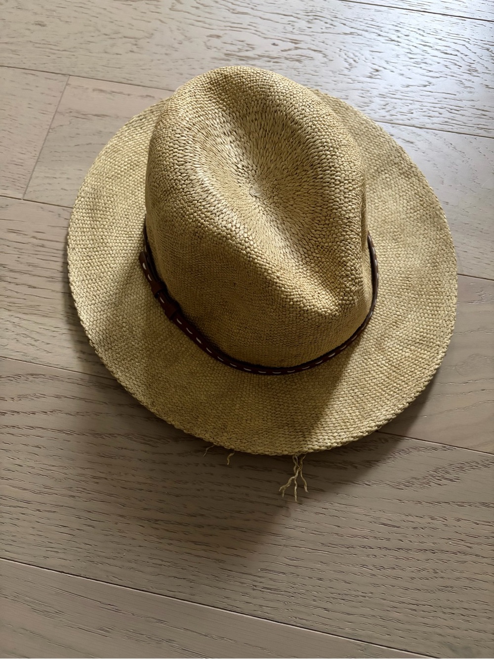 GAP Straw Fedora Hat in Tan with Brown Band, small/medium